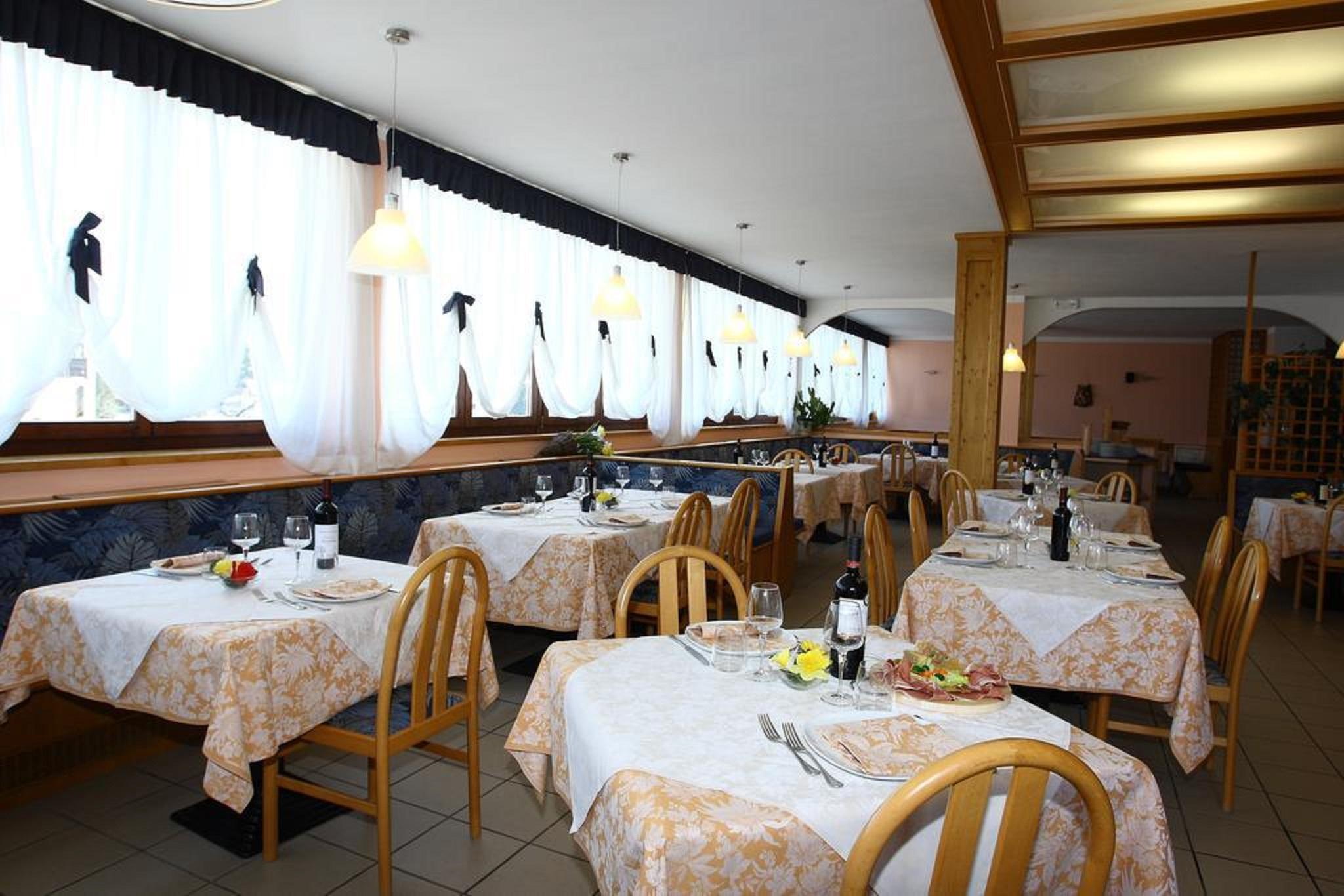 Hotel & Residence Montana Fai della Paganella Extérieur photo