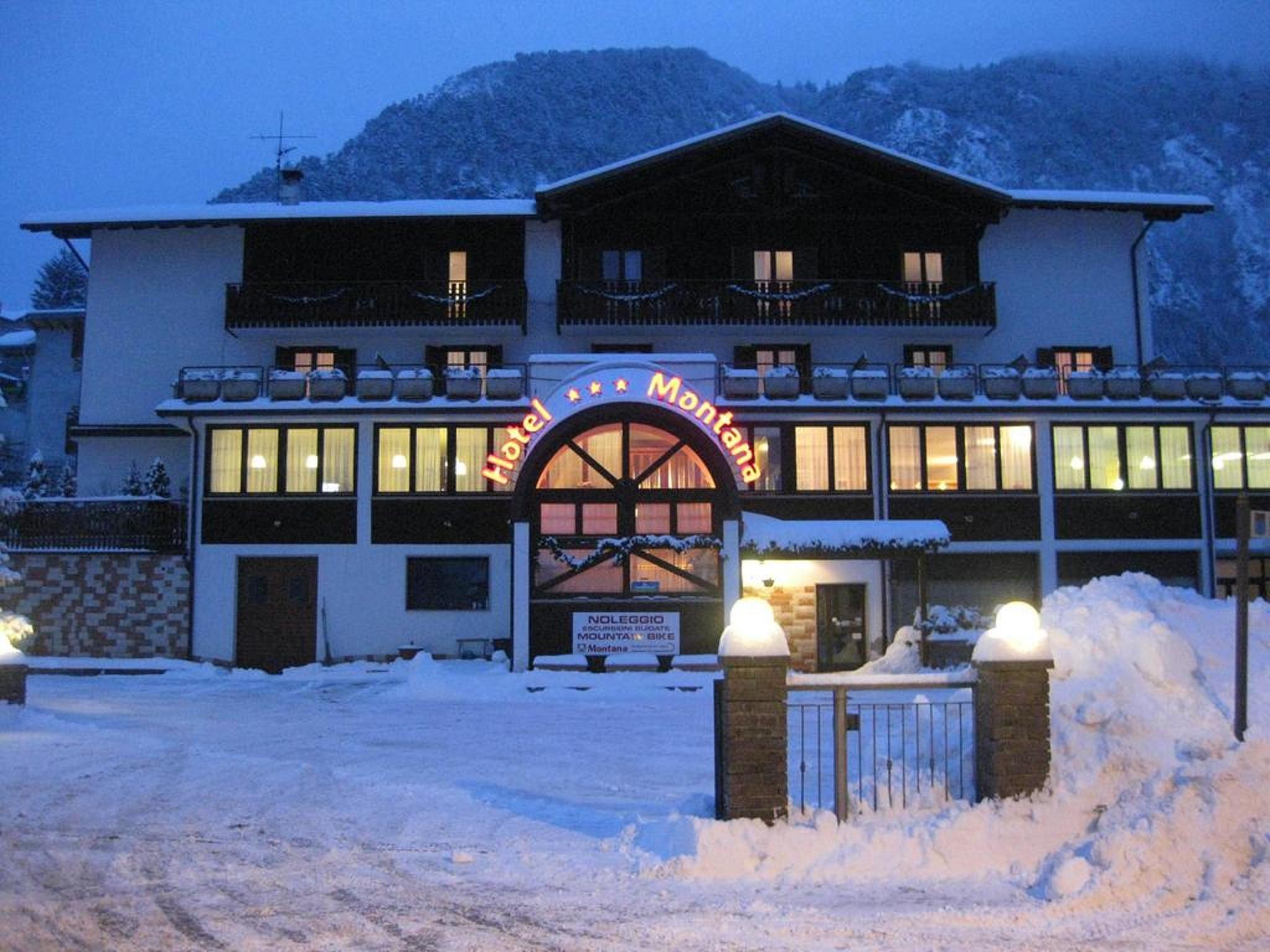 Hotel & Residence Montana Fai della Paganella Extérieur photo